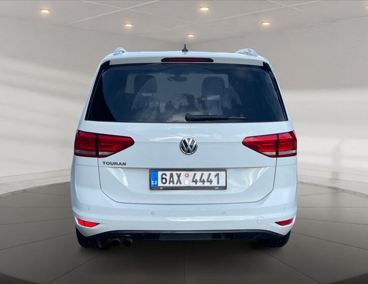 Volkswagen Touran 5