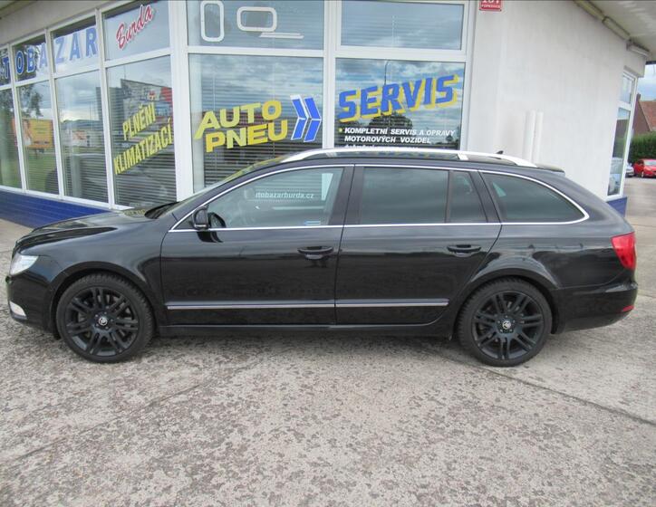 Škoda Superb 8