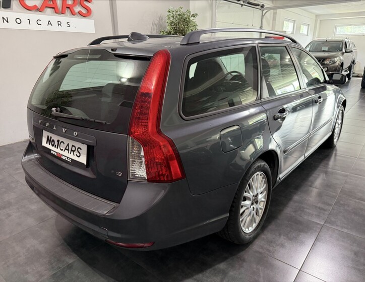 Volvo V50 5