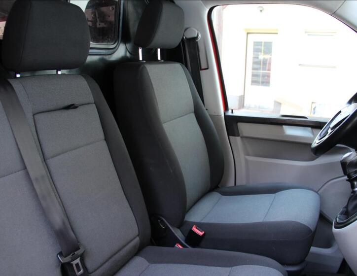 Volkswagen Transporter 16