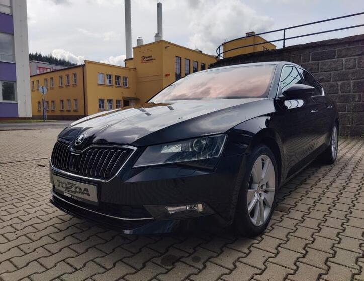 Škoda Superb 1