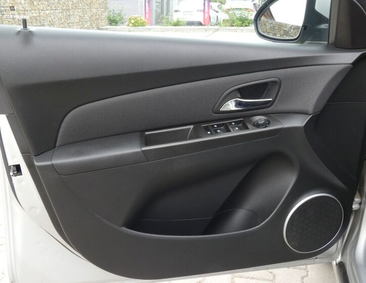Chevrolet Cruze 25