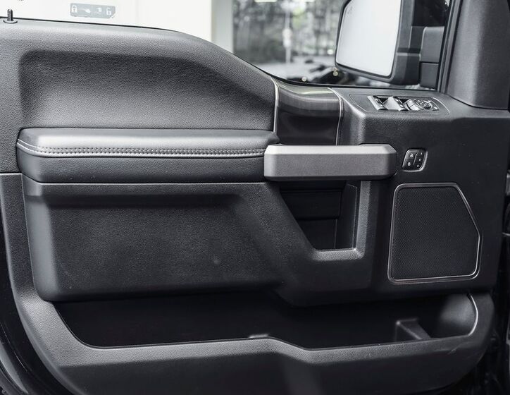 Ford F-150 13