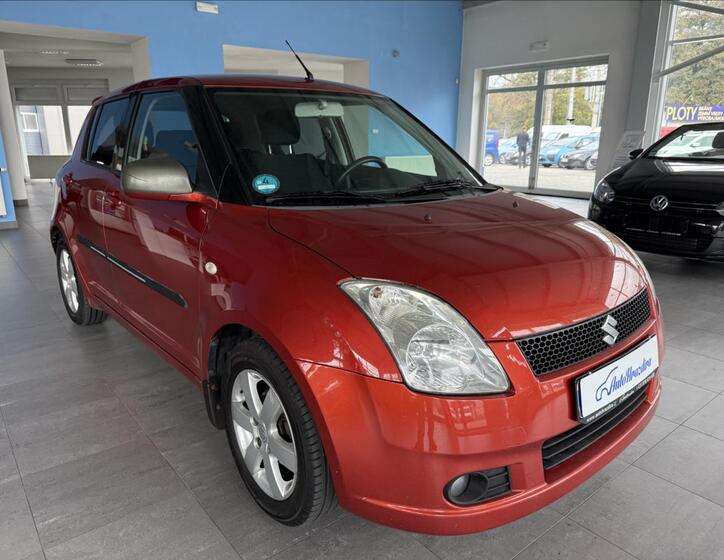 Suzuki Swift 1