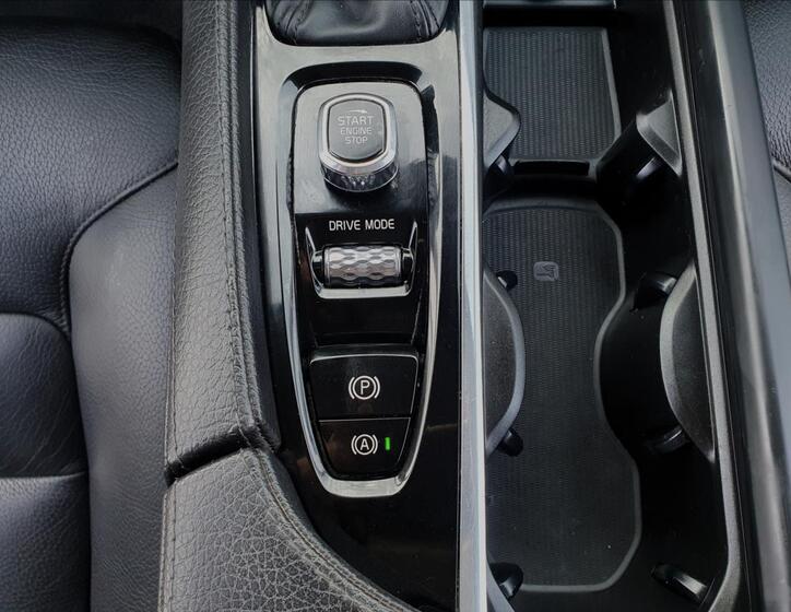 Volvo V90 34