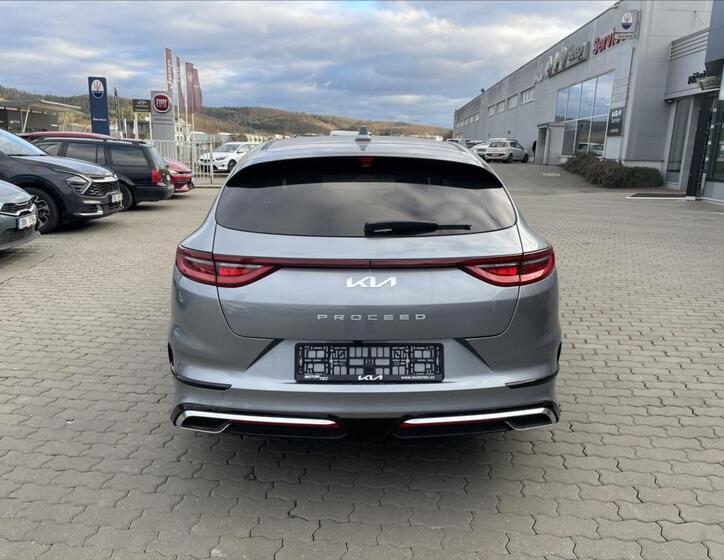 KIA ProCeed 6