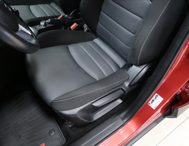 Mazda CX-3 23