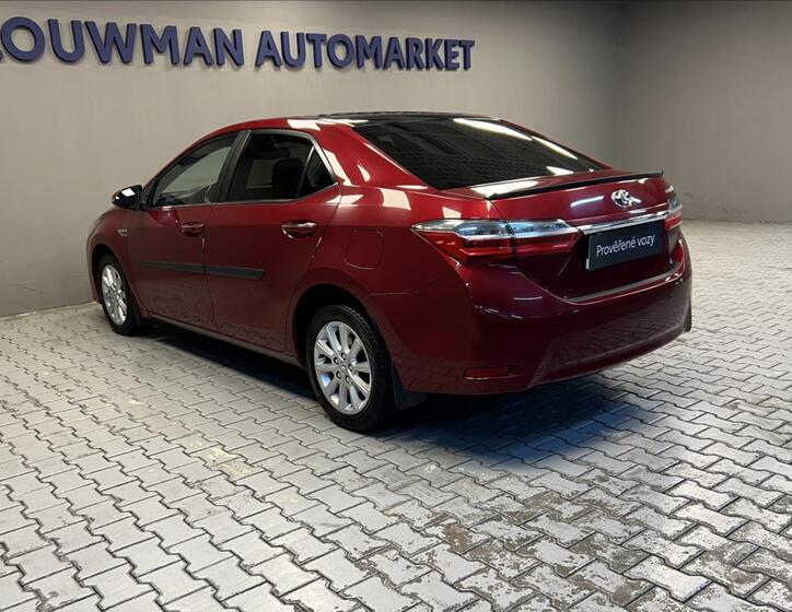 Toyota Corolla 16
