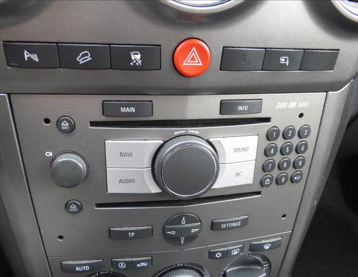Opel Antara 31
