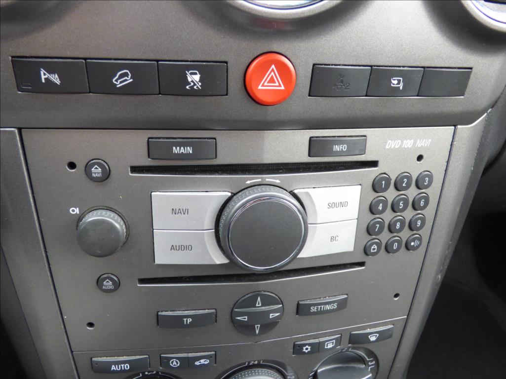 Opel Antara