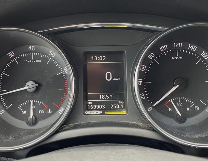 Škoda Superb 13