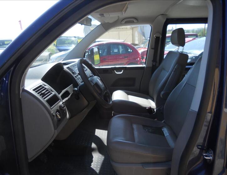 Volkswagen Transporter 12