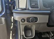 Ford Transit 9