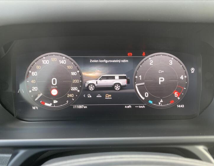 Land Rover Defender 35
