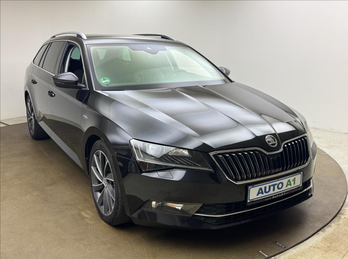 Škoda Superb