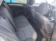 Volkswagen Golf 9