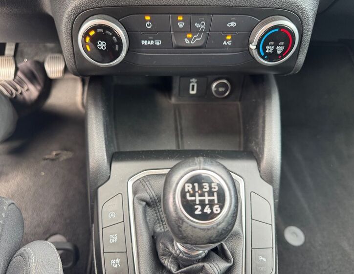 Ford Focus 13