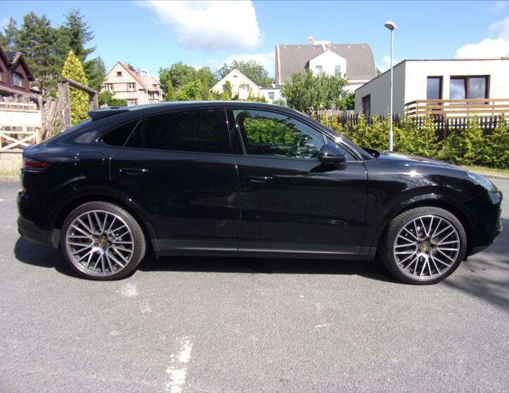 Porsche Cayenne 2