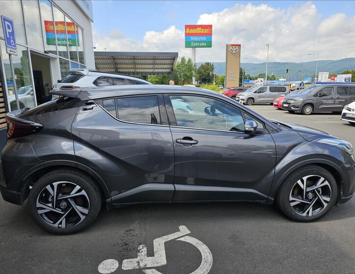 Toyota C-HR 19