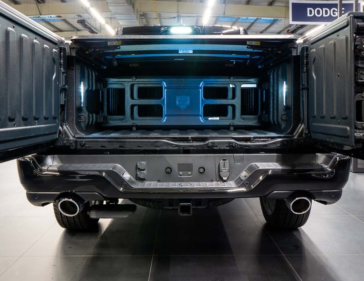 Dodge RAM 8