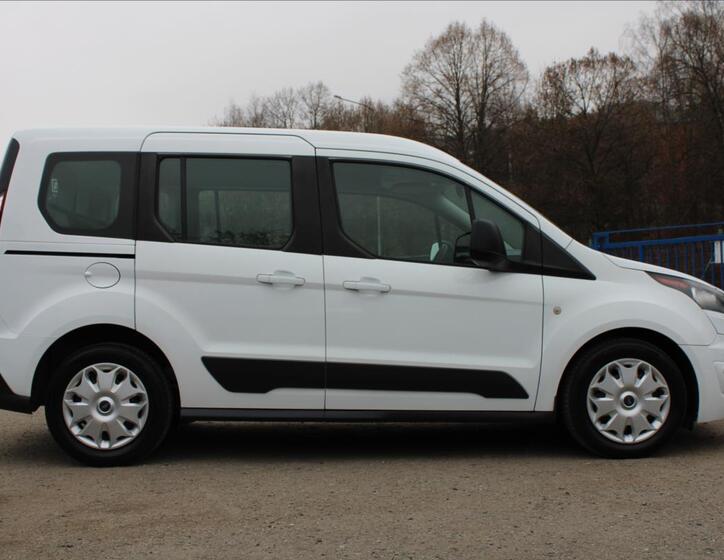 Ford Tourneo Connect 4