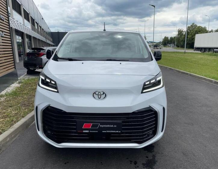 Toyota ProAce Verso 2