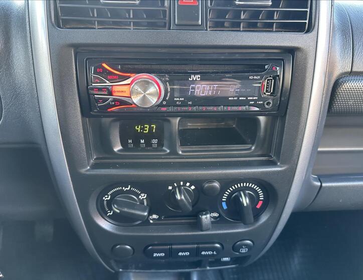Suzuki Jimny 16