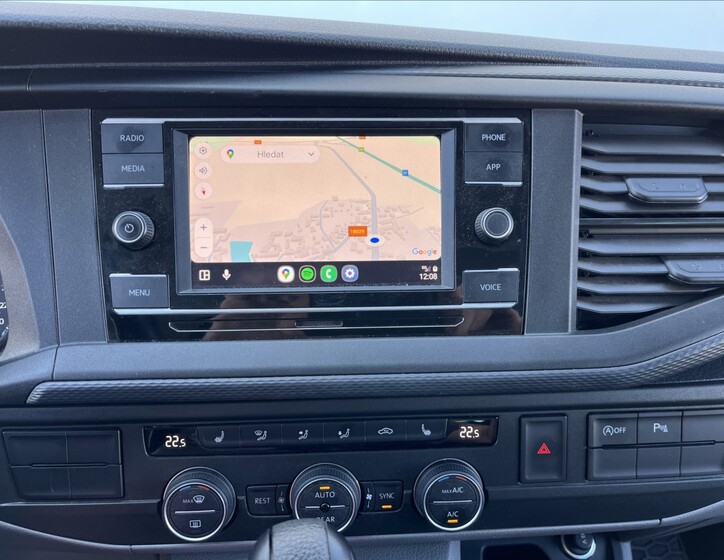 Volkswagen Caravelle 25