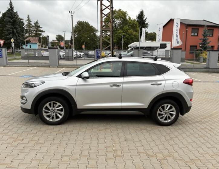 Hyundai Tucson 4