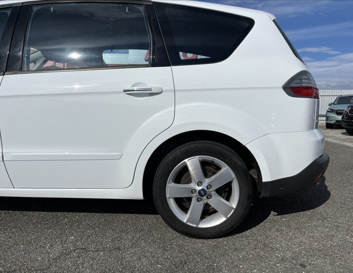 Ford S-MAX 57