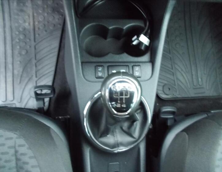 Škoda Roomster 23