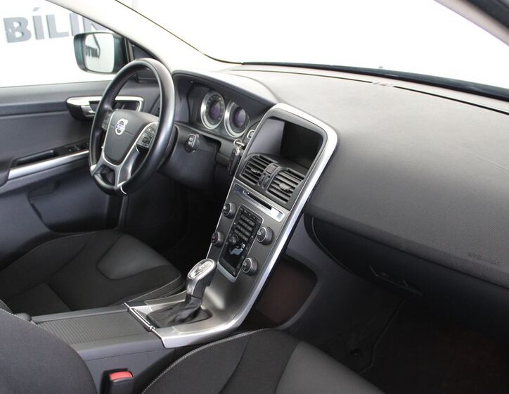Volvo XC60 5