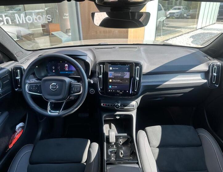 Volvo XC40 7