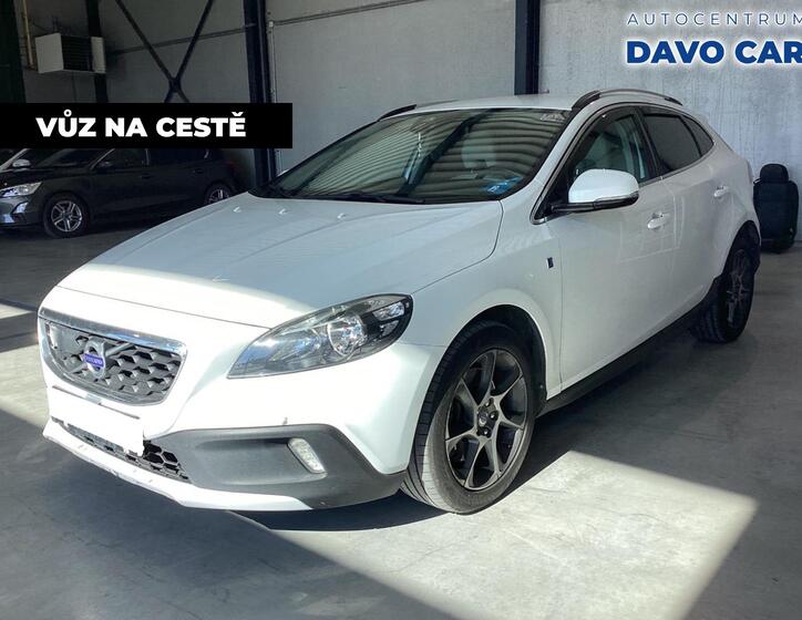Volvo V40 1