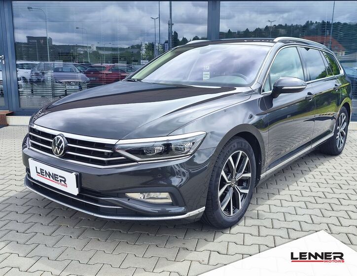 Volkswagen Passat 1