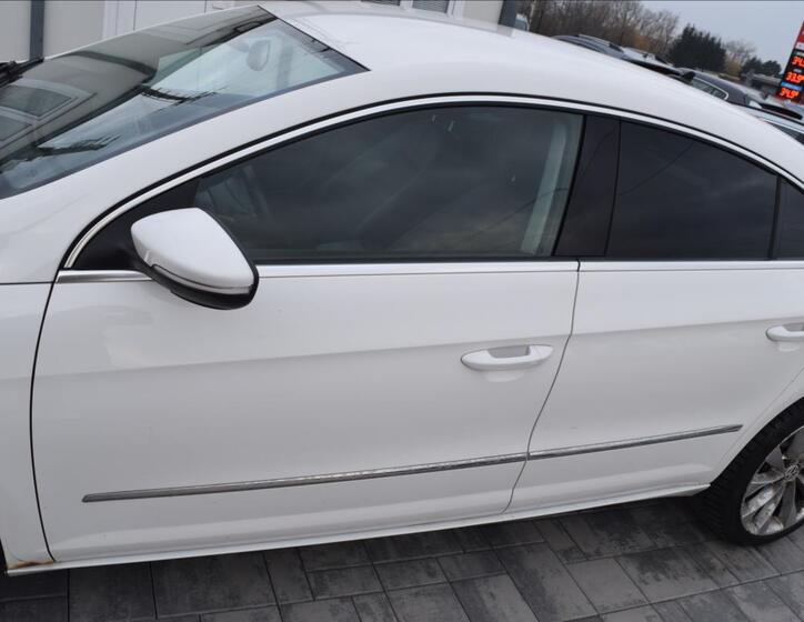 Volkswagen Passat 9