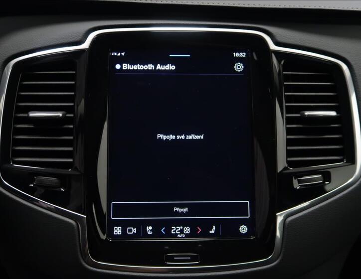 Volvo XC90 23