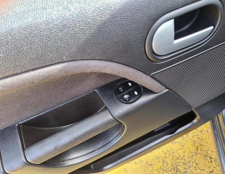 Ford Fiesta 15