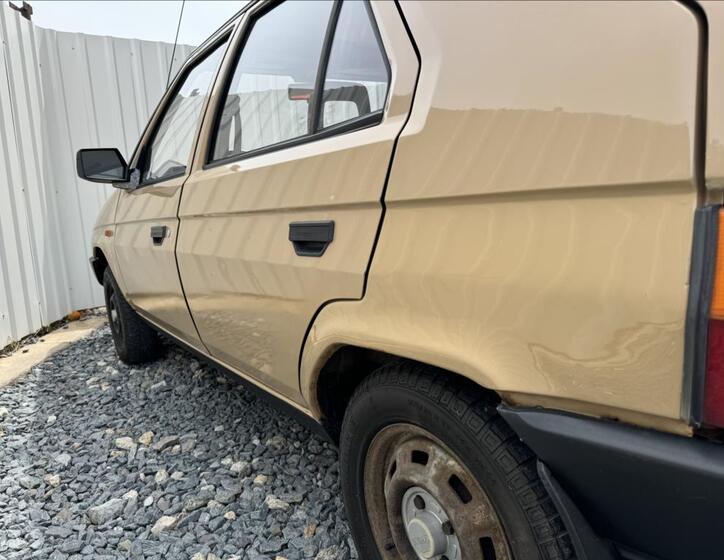 Škoda Favorit 15