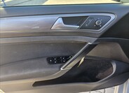 Volkswagen Golf 9
