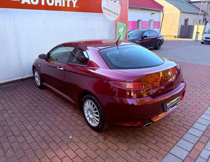 Alfa Romeo GT 7