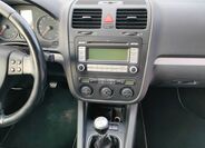 Volkswagen Golf 11