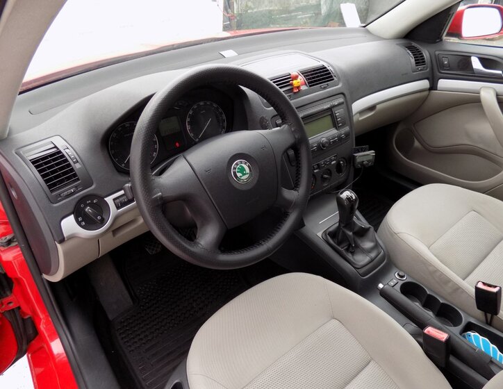 Škoda Octavia 12