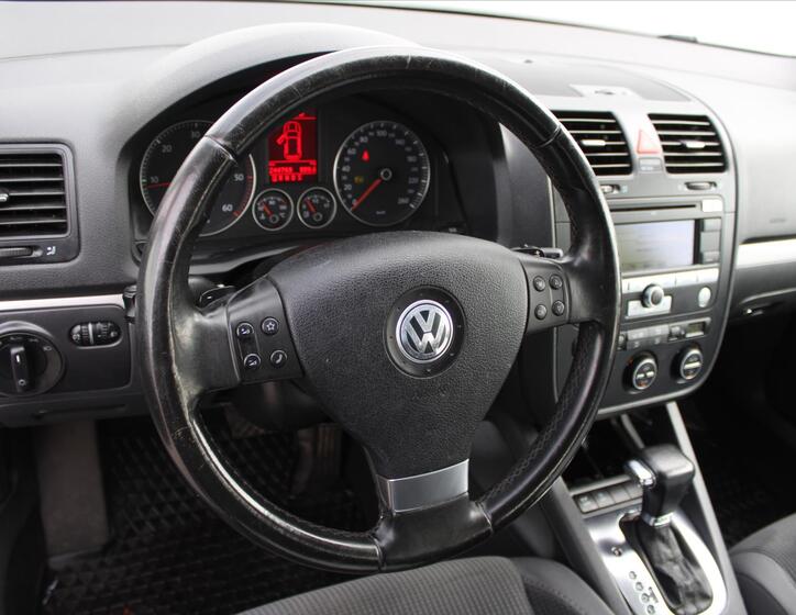Volkswagen Golf 13