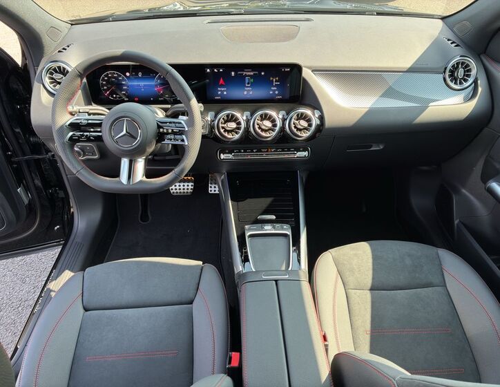 Mercedes-Benz GLA 16