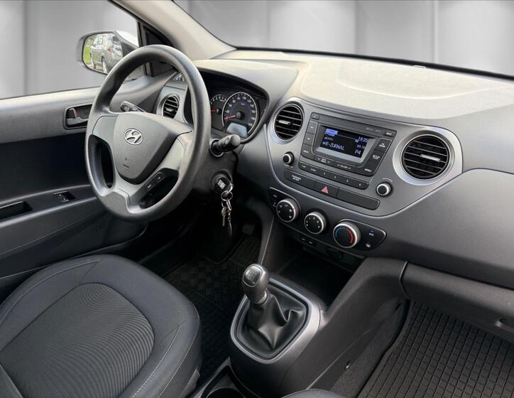 Hyundai i10 21