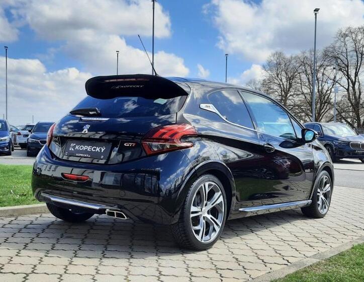 Peugeot 208 3