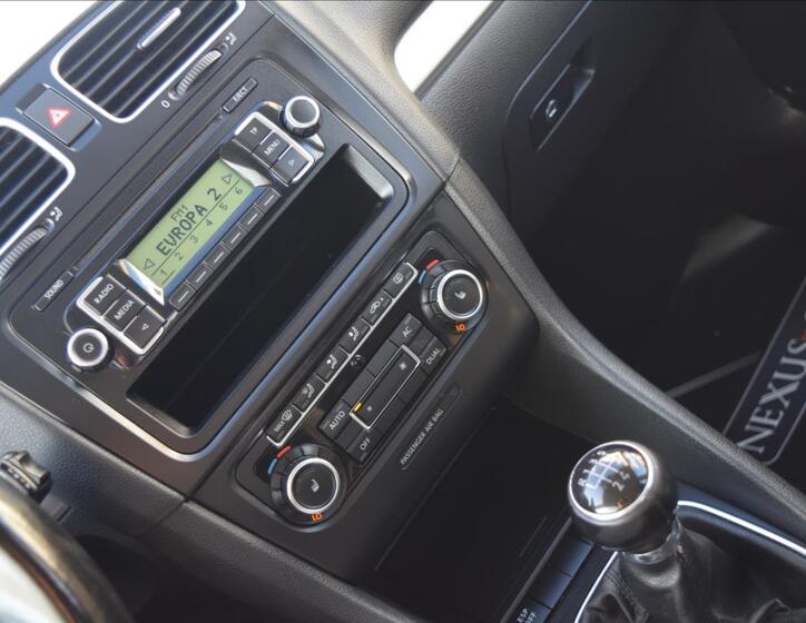 Volkswagen Golf 38