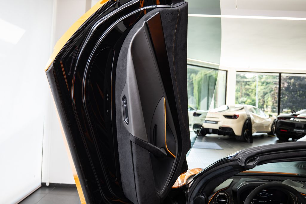 McLaren 720S
