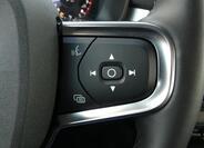 Volvo XC40 12